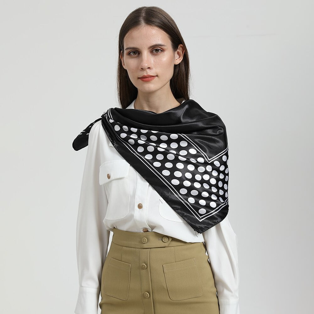 Foulard Pois Noir Blanc Élégance Intemporelle – Image 2