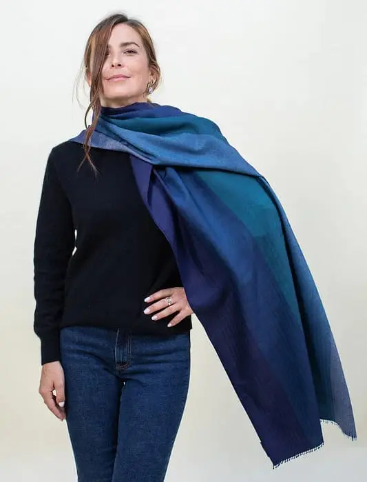 Écharpe Dégradée en soie laine – bleu canard