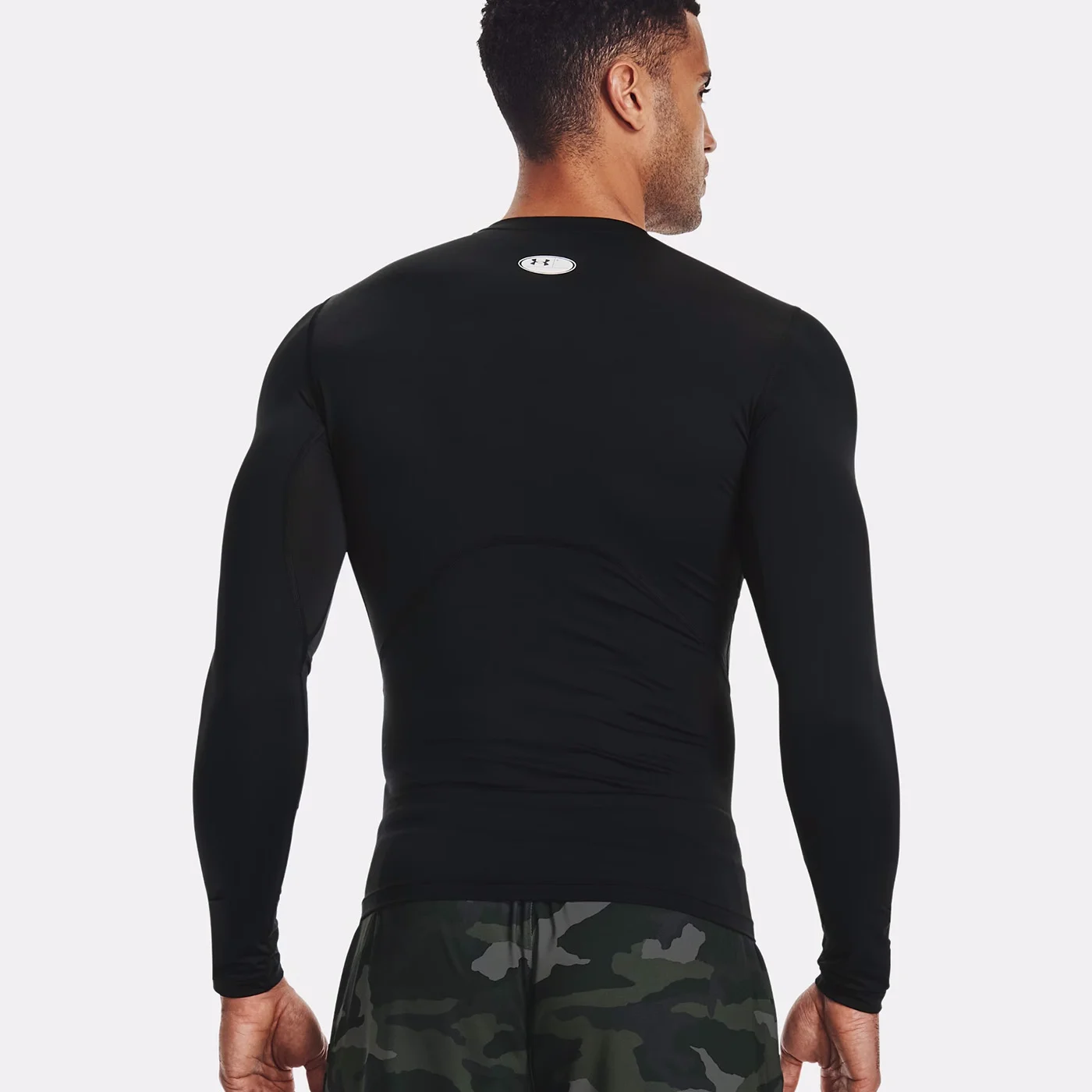 T-shirt Noir manches longues HeatGear® pour homme Under Armour – Image 2